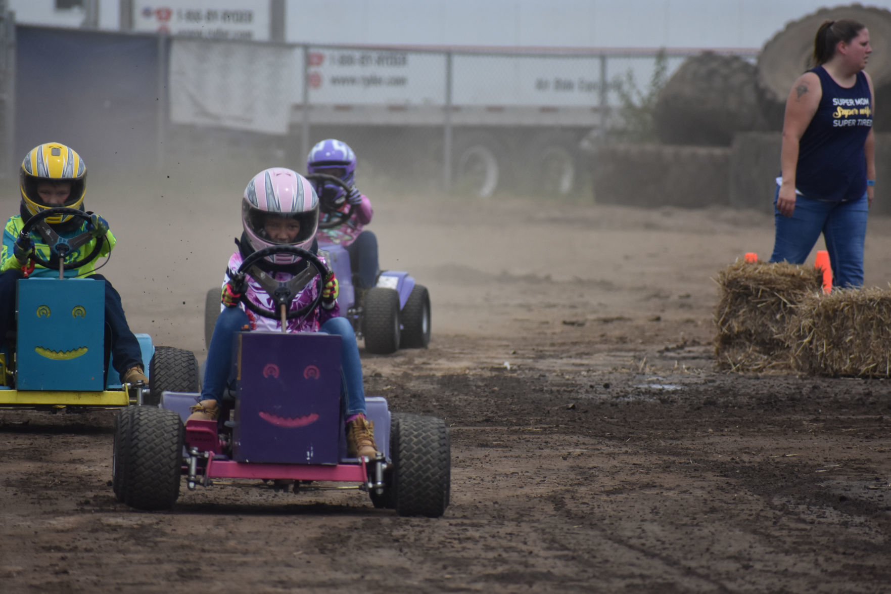 Lawnmower racing 4